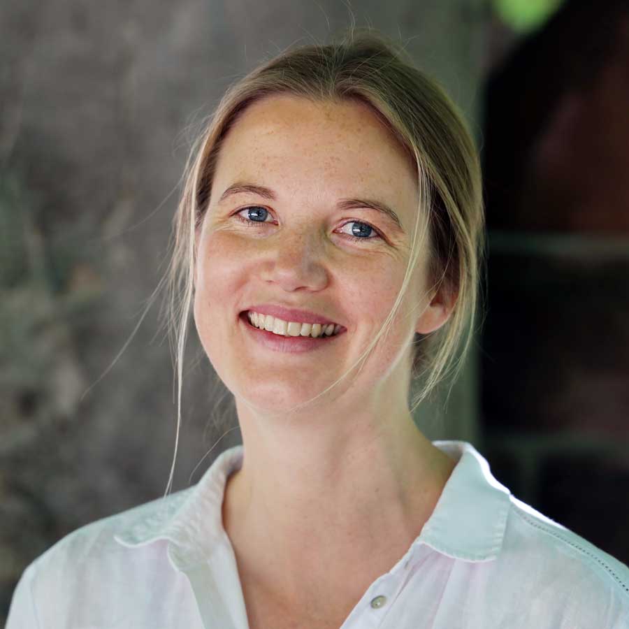Gudrun Kaufmann, Volkswirtin